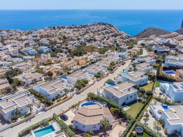 3 soveværelse Villa til salg i Cumbre del Sol, Benitachell / Benitatxell med swimmingpool - € 1.378.000 (Ref: 9894472)