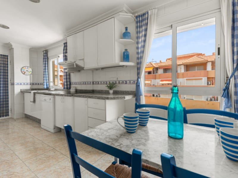 2 soveværelse Penthouse til salg i El Campello med garage - € 375.000 (Ref: 9939668)