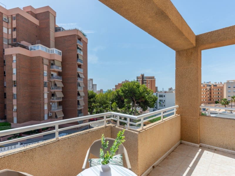 2 soveværelse Penthouse til salg i El Campello med garage - € 375.000 (Ref: 9939668)