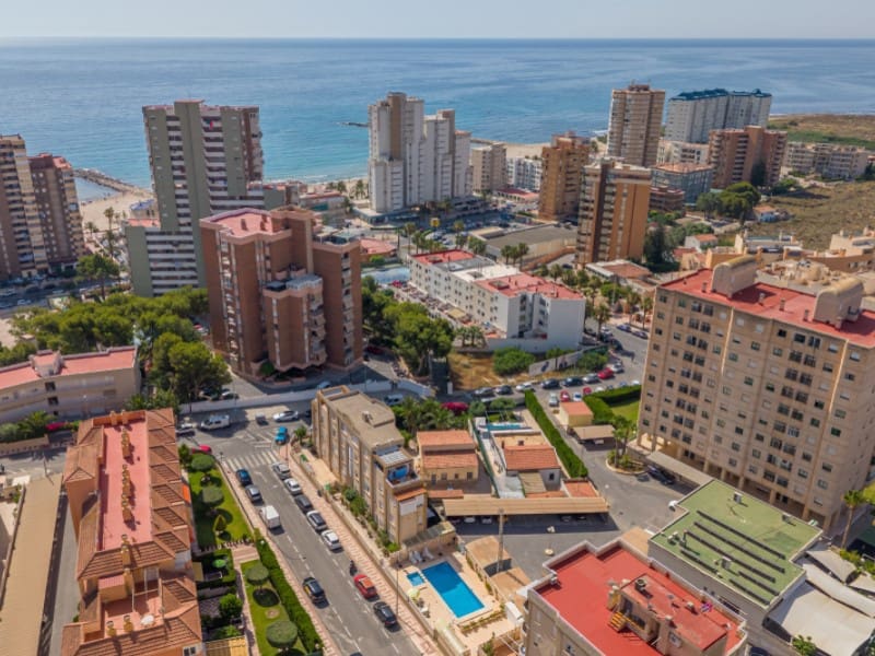 2 soveværelse Penthouse til salg i El Campello med garage - € 375.000 (Ref: 9939668)