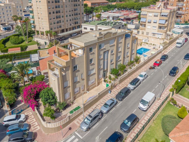 2 soveværelse Penthouse til salg i El Campello med garage - € 375.000 (Ref: 9939668)