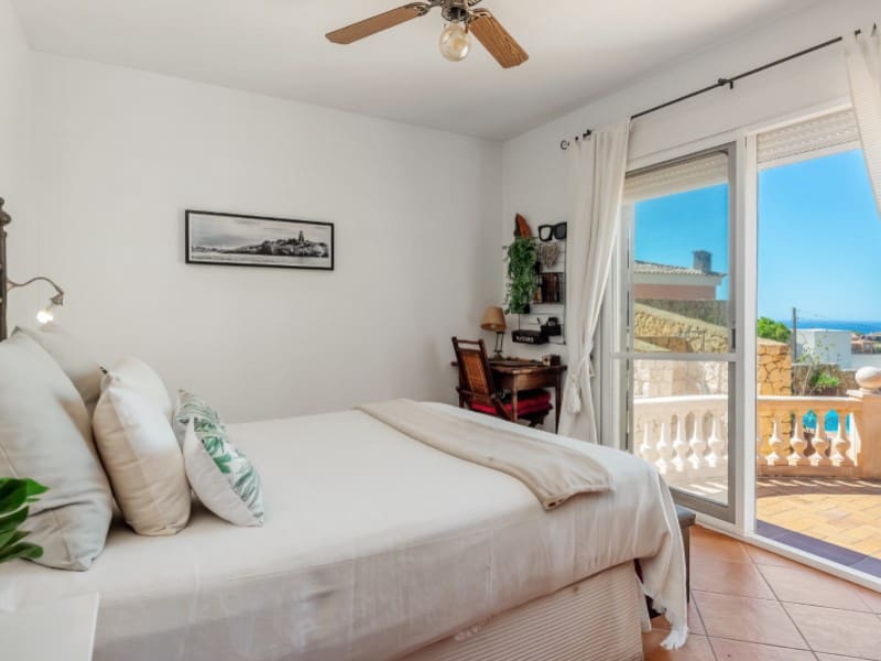 Chalet de 3 habitaciones en El Campello en venta con garaje - 789.000 € (Ref: 9959450)
