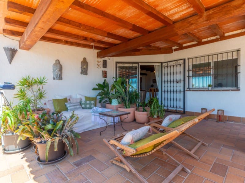 Chalet de 3 habitaciones en El Campello en venta con garaje - 789.000 € (Ref: 9959450)