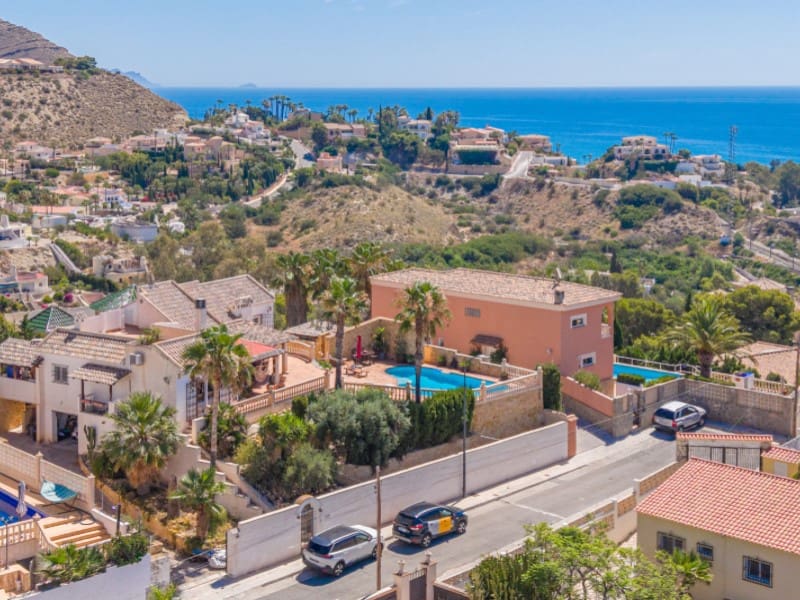 Chalet de 3 habitaciones en El Campello en venta con garaje - 789.000 € (Ref: 9959450)