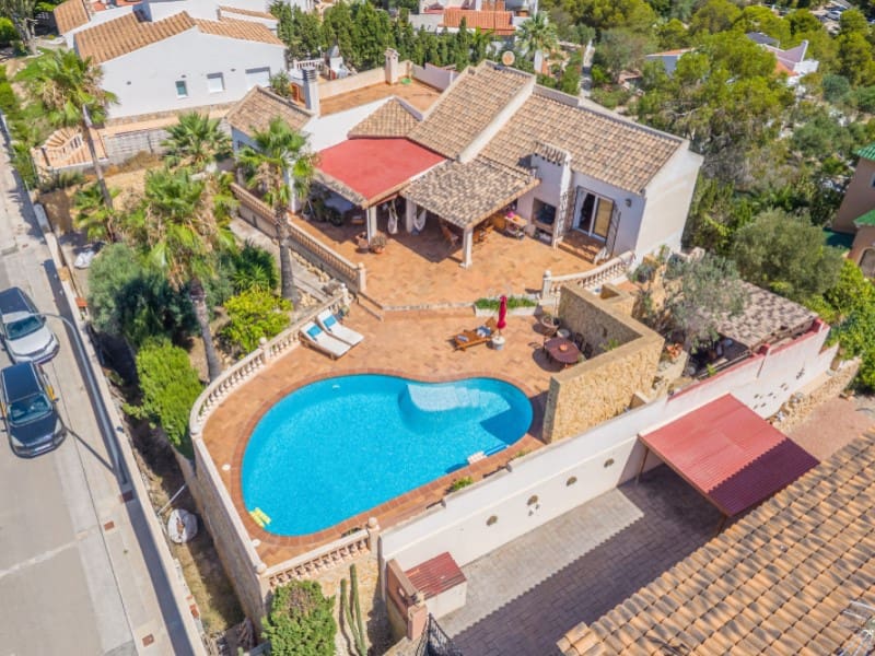 Chalet de 3 habitaciones en El Campello en venta con garaje - 789.000 € (Ref: 9959450)