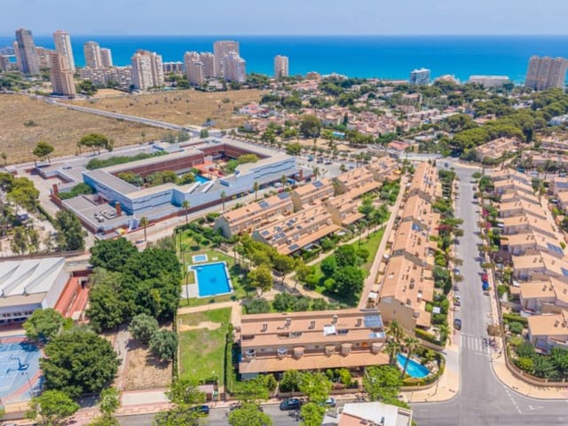 4 chambre Maison de Ville à vendre à Playa de Muchavista, El Campello avec garage - 716 000 € (Ref: 9966357)