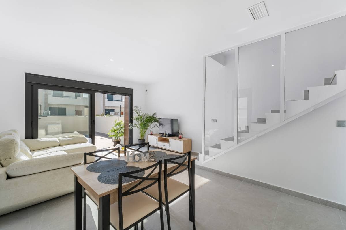 3 bedroom Villa for sale in Daya Nueva with pool garage - € 350,000 (Ref: 10106469)