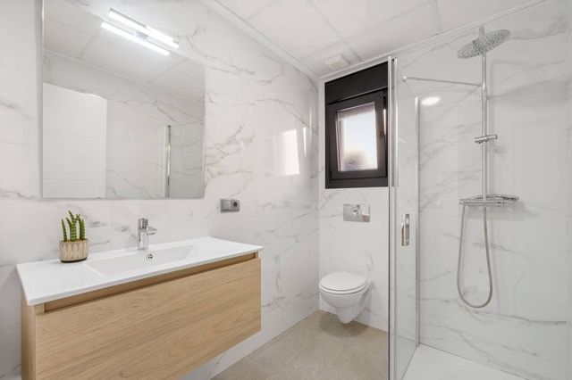 3 soveværelse Villa til salg i Daya Nueva med swimmingpool garage - € 350.000 (Ref: 10106469)