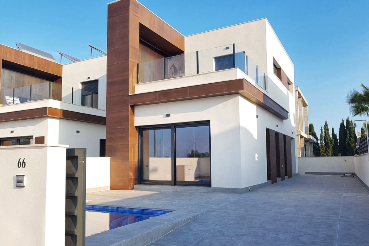 3 bedroom Villa for sale in Daya Nueva with pool garage - € 350,000 (Ref: 10106469)