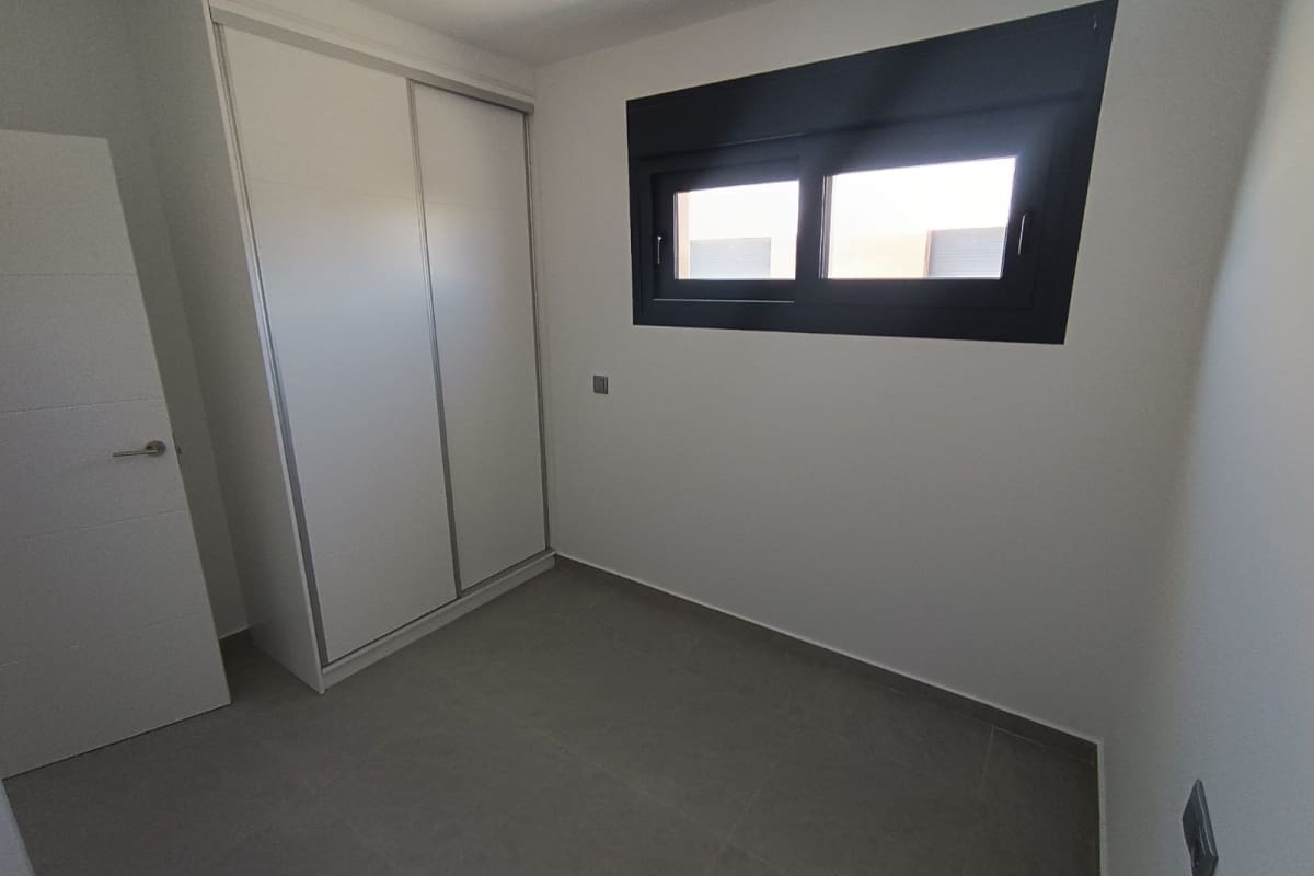 3 bedroom Villa for sale in Daya Nueva with pool garage - € 350,000 (Ref: 10106469)