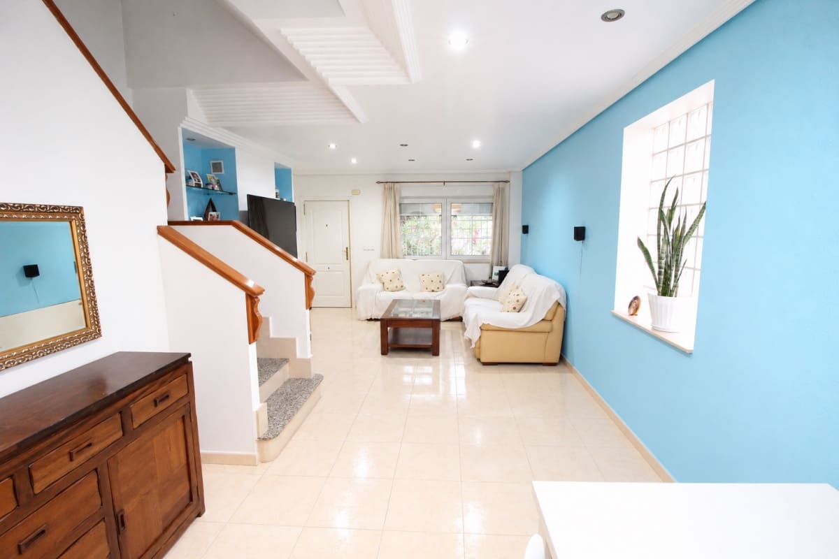 3 slaapkamer Huis te koop in Almoradi met zwembad garage - € 240.000 (Ref: 10166952)