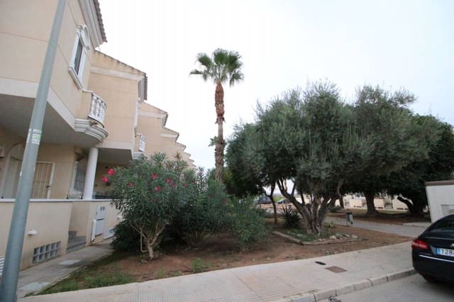 3 slaapkamer Huis te koop in Almoradí met zwembad garage - € 240.000 (Ref: 10166952)