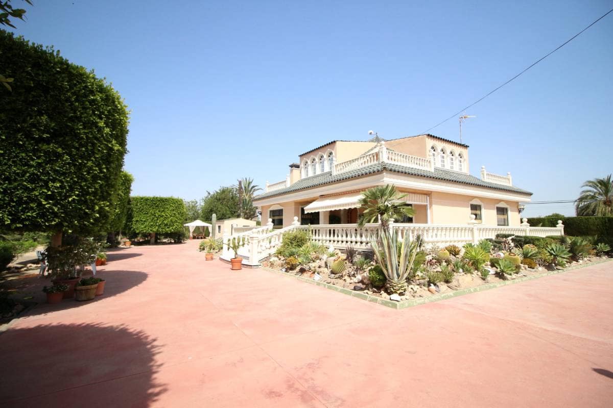 5 bedroom Villa for sale in Elche / Elx - € 490,000 (Ref: 4036425)