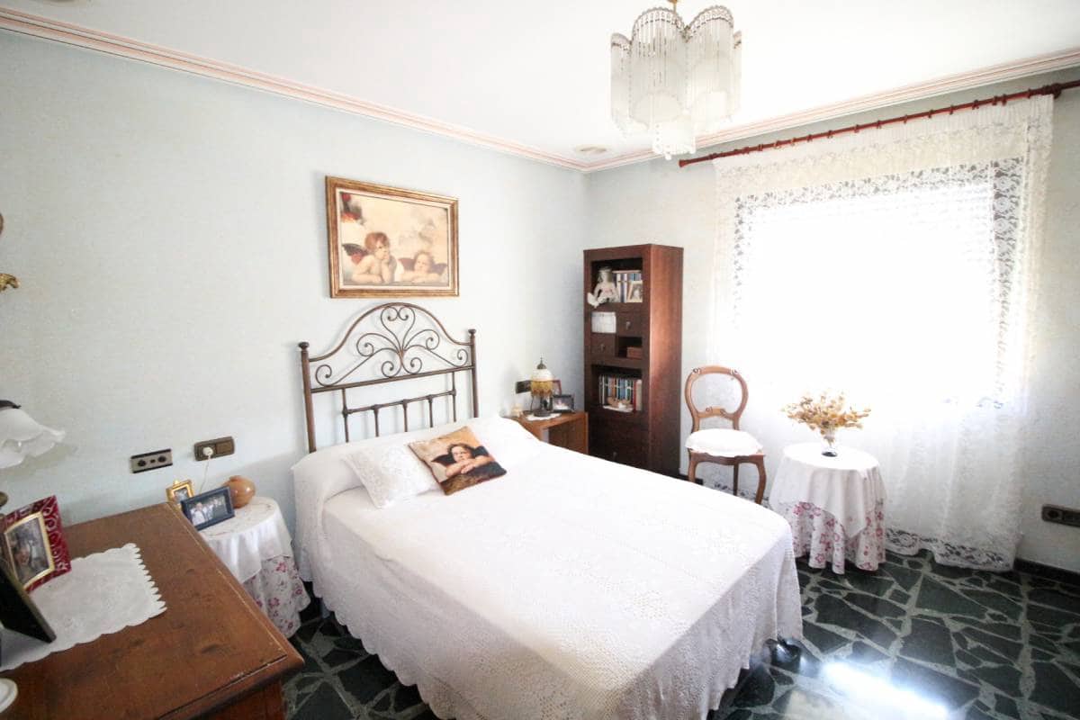 5 bedroom Villa for sale in Elche / Elx - € 490,000 (Ref: 4036425)