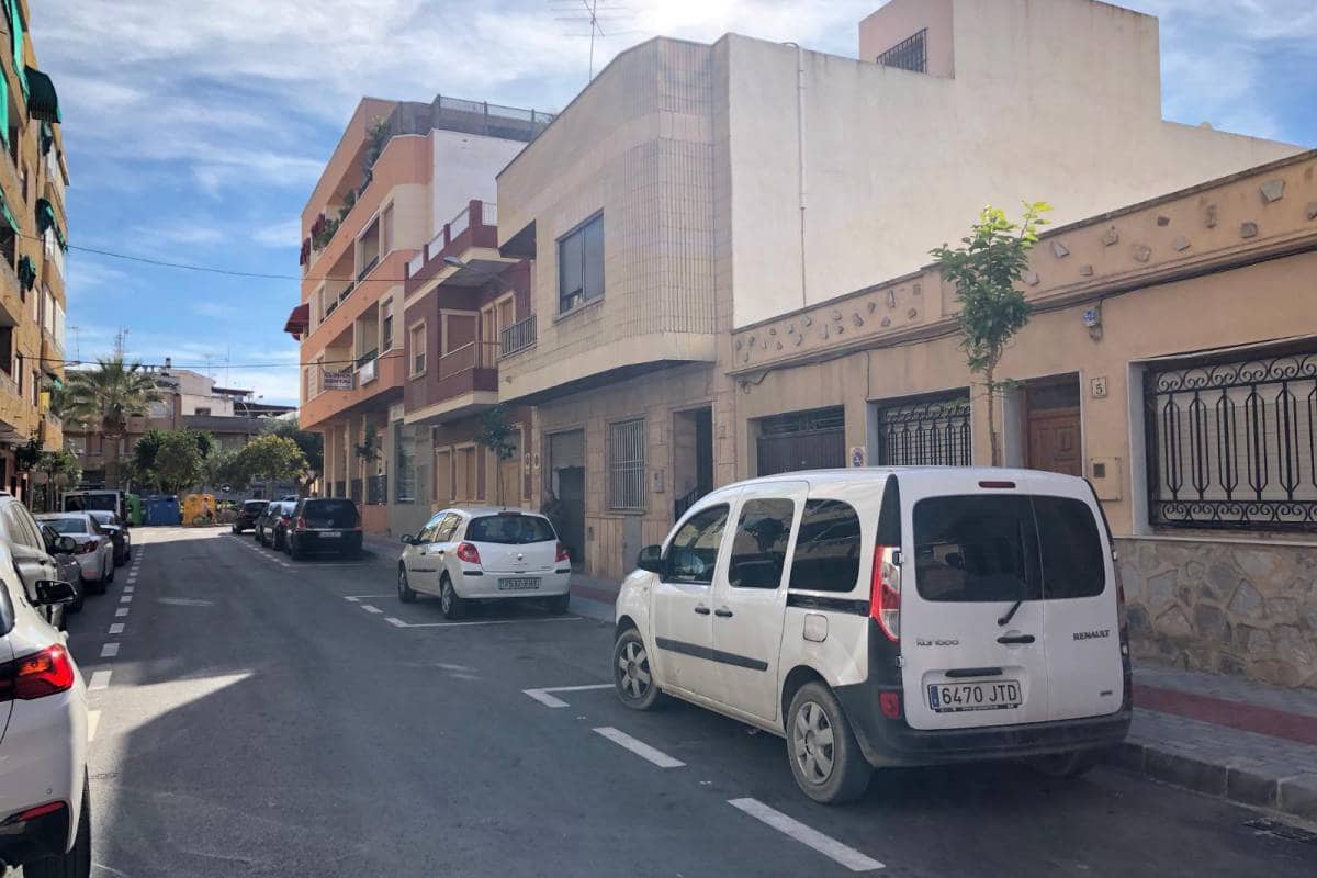 2 quarto Casa em Banda para venda em Dolores com garagem - 110 000 € (Ref: 4301909)