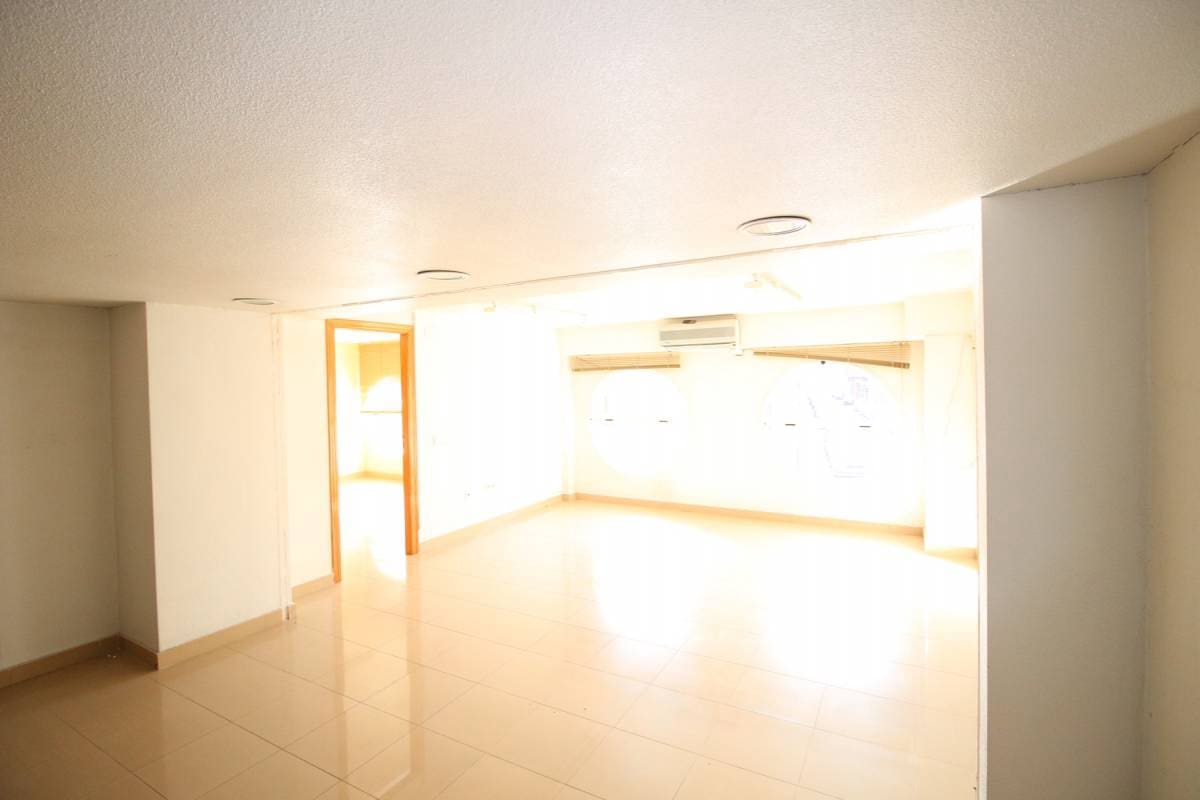 Commercial for sale in Orihuela - € 195,000 (Ref: 4494727)