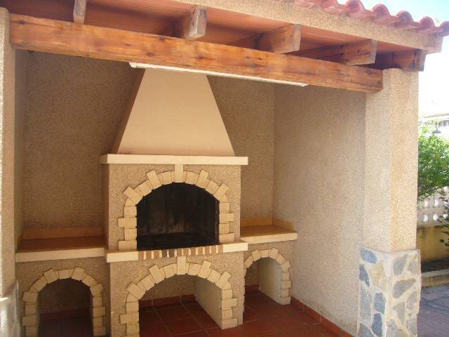 Chalet de 7 habitaciones en Guardamar del Segura en venta con garaje - 1.200.000 € (Ref: 4511140)