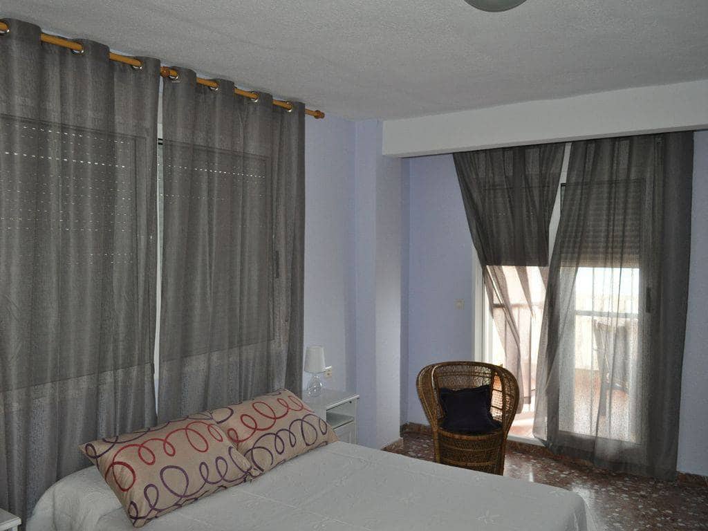 Chalet de 7 habitaciones en Guardamar del Segura en venta con garaje - 1.200.000 € (Ref: 4511140)