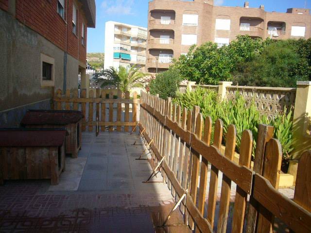 Chalet de 7 habitaciones en Guardamar del Segura en venta con garaje - 1.200.000 € (Ref: 4511140)