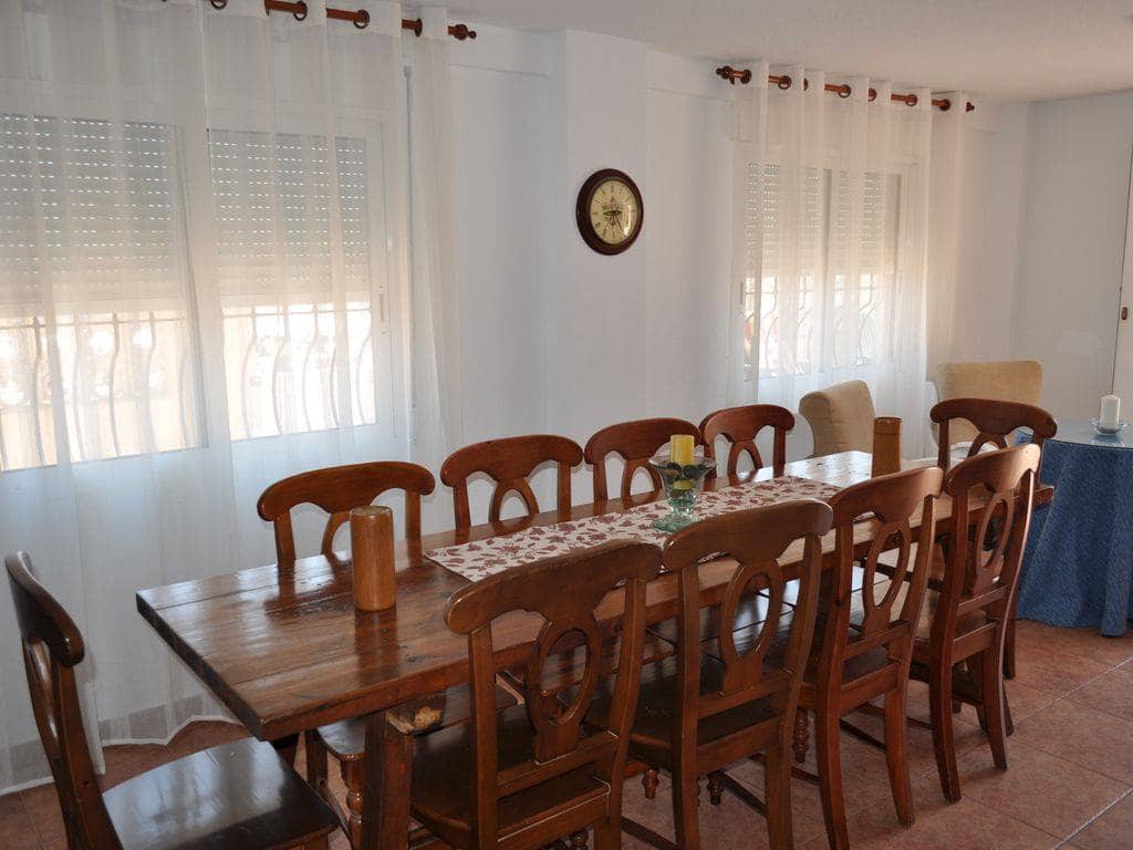 Chalet de 7 habitaciones en Guardamar del Segura en venta con garaje - 1.200.000 € (Ref: 4511140)