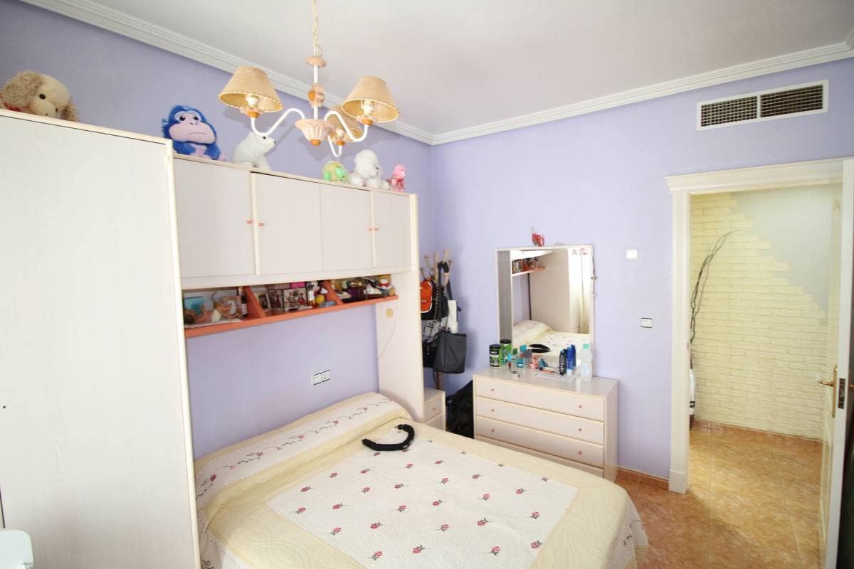 3 soverom Villa til salgs i Almoradi med svømmebasseng garasje - € 280 000 (Ref: 4758233)