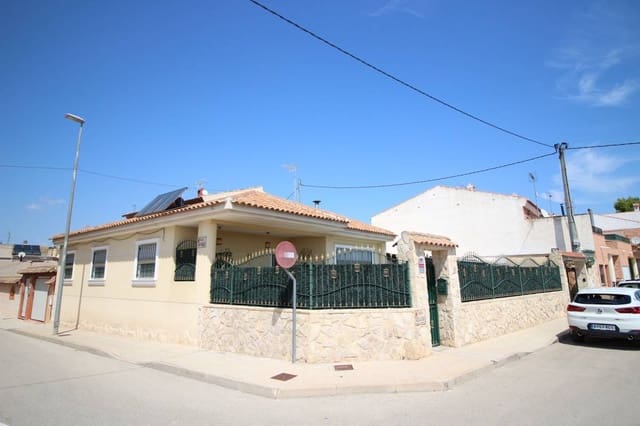 3 bedroom Villa for sale in Almoradí with pool garage - € 280,000 (Ref: 4758233)