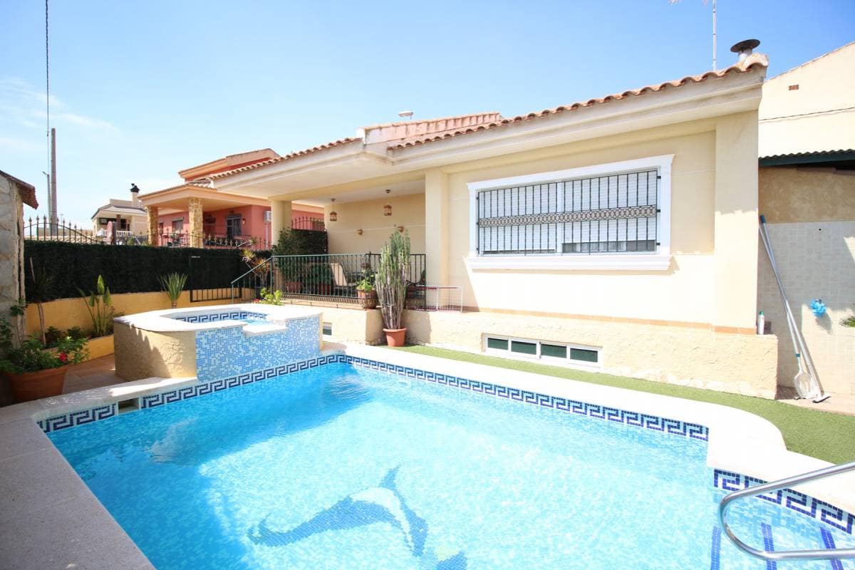 3 soverom Villa til salgs i Almoradi med svømmebasseng garasje - € 280 000 (Ref: 4758233)