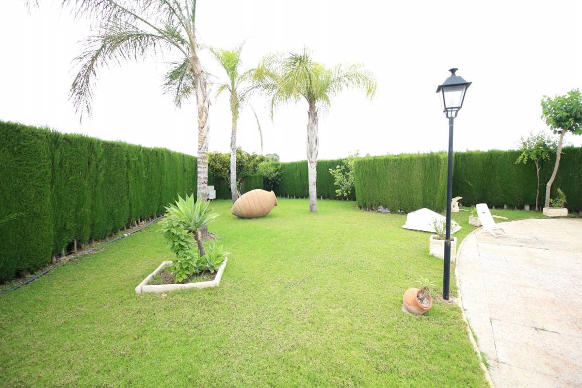 5 bedroom Villa for sale in Dolores with pool garage - € 499,000 (Ref: 5308894)