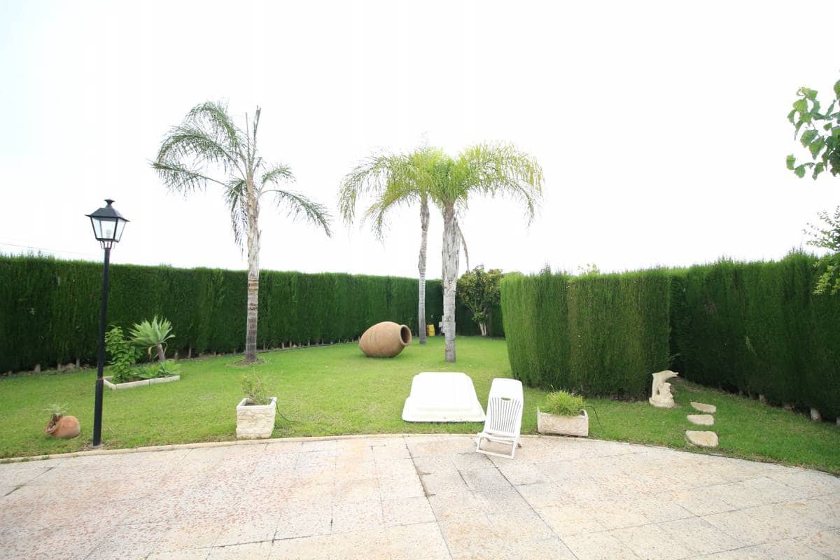 5 bedroom Villa for sale in Dolores with pool garage - € 499,000 (Ref: 5308894)