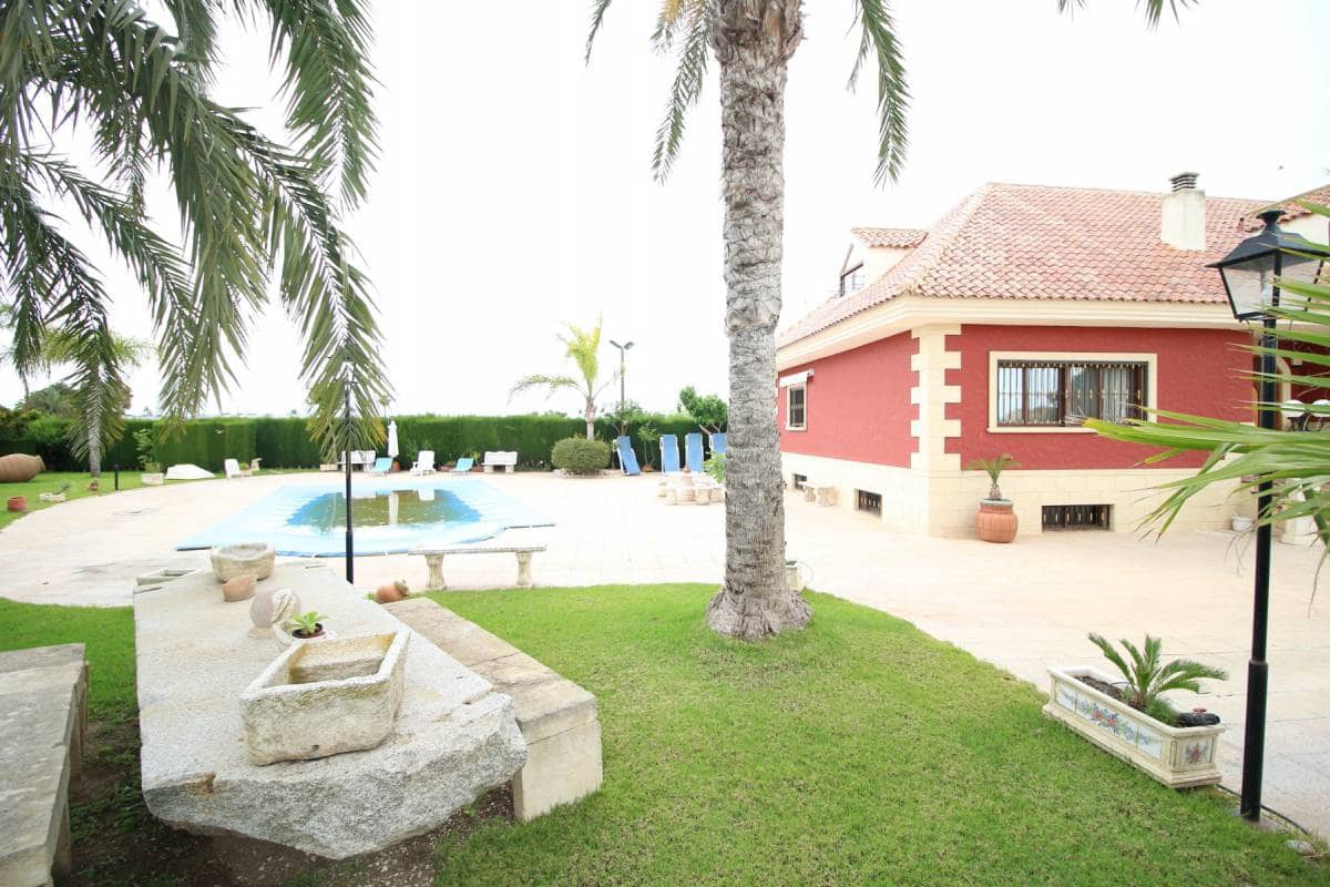 5 bedroom Villa for sale in Dolores with pool garage - € 499,000 (Ref: 5308894)