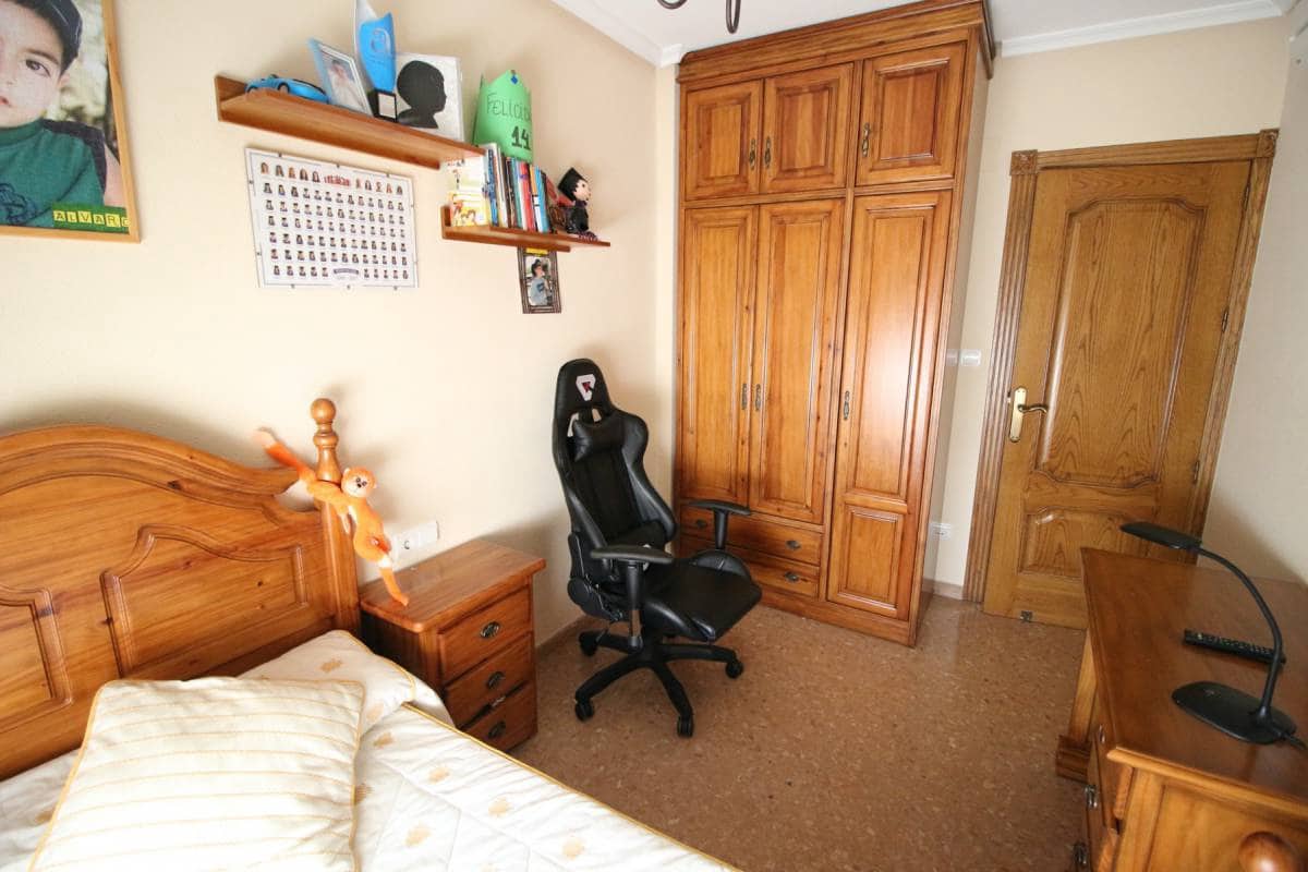 3 makuuhuone Huoneisto myytävänä paikassa Dolores mukana 
autotalli - 159 000 € (Ref: 5382900)