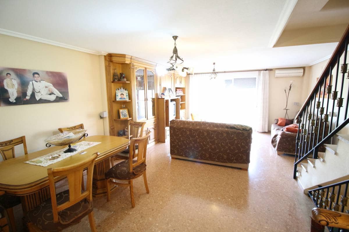 3 makuuhuone Huoneisto myytävänä paikassa Dolores mukana 
autotalli - 159 000 € (Ref: 5382900)