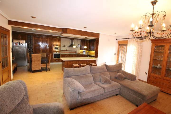 6 slaapkamer Villa te koop in Catral met zwembad garage - € 430.000 (Ref: 5652712)