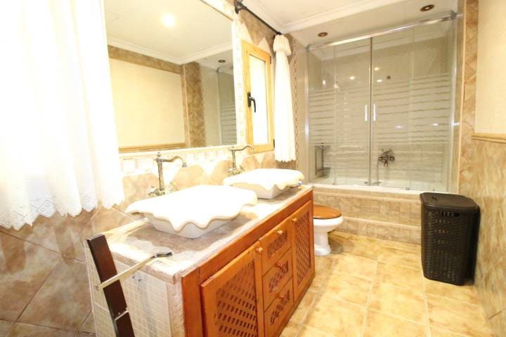 6 slaapkamer Villa te koop in Catral met zwembad garage - € 430.000 (Ref: 5652712)