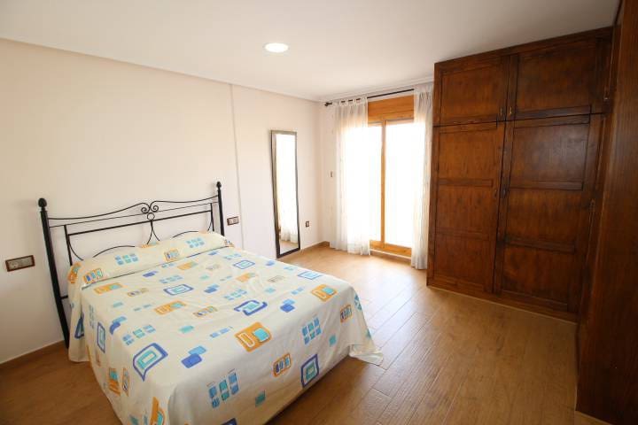 6 slaapkamer Villa te koop in Catral met zwembad garage - € 430.000 (Ref: 5652712)