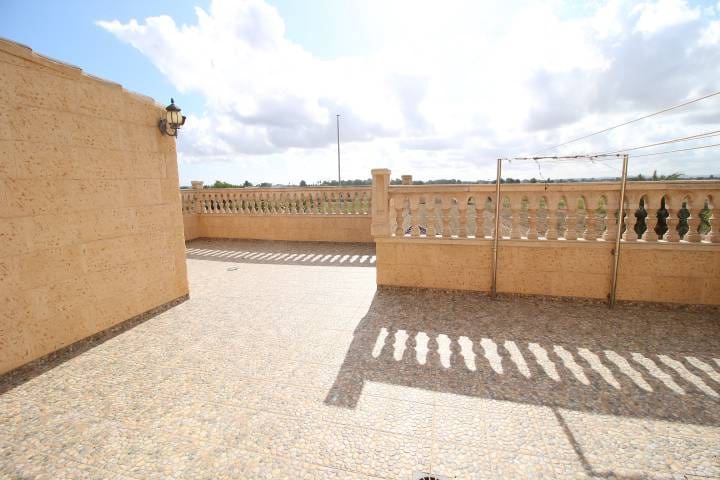 6 slaapkamer Villa te koop in Catral met zwembad garage - € 430.000 (Ref: 5652712)