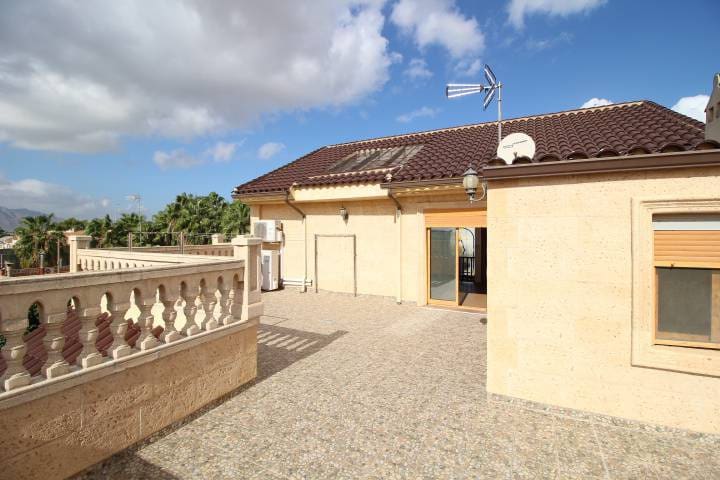 6 slaapkamer Villa te koop in Catral met zwembad garage - € 430.000 (Ref: 5652712)