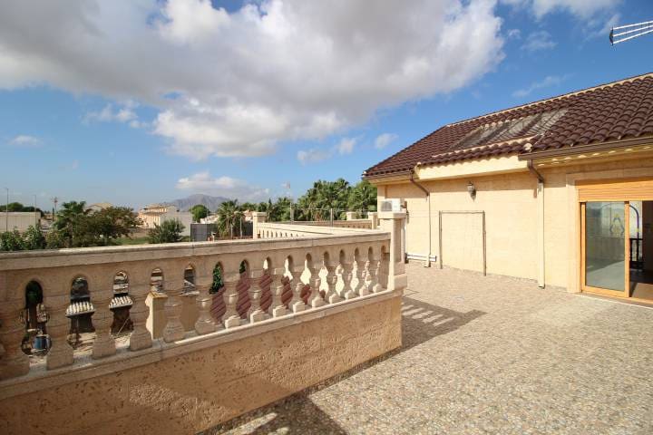 6 slaapkamer Villa te koop in Catral met zwembad garage - € 430.000 (Ref: 5652712)