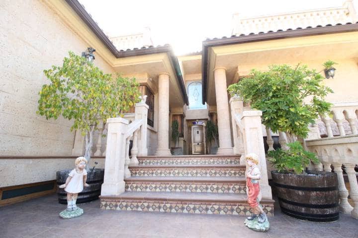 6 slaapkamer Villa te koop in Catral met zwembad garage - € 430.000 (Ref: 5652712)