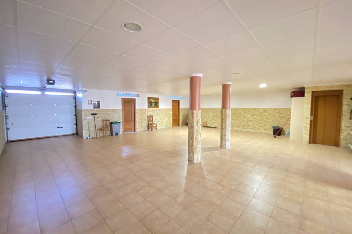 6 slaapkamer Villa te koop in Catral met zwembad garage - € 430.000 (Ref: 5652712)
