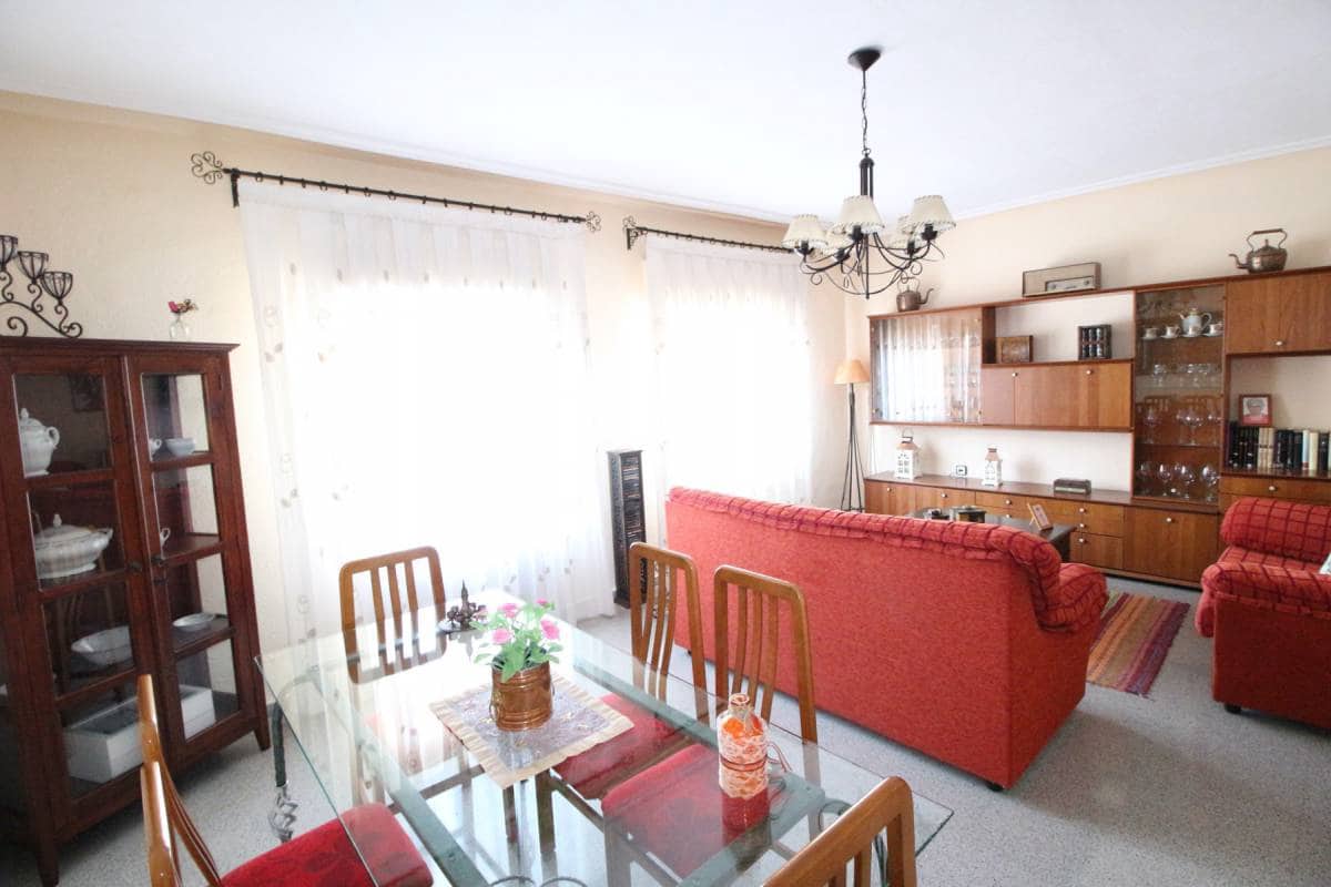 3 makuuhuone Huoneisto myytävänä paikassa Dolores - 139 900 € (Ref: 5731253)