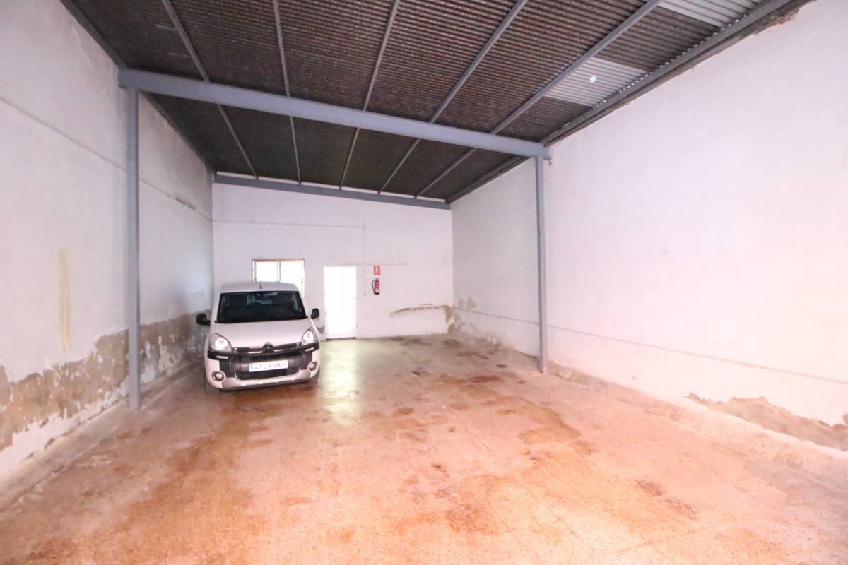 Commercial for sale in Dolores - € 109,000 (Ref: 6046385)