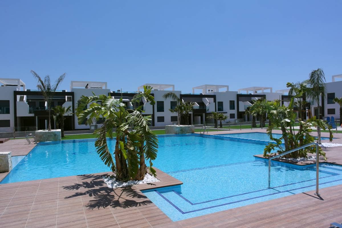 2 bedroom Apartment for sale in Guardamar del Segura with pool garage - € 251,000 (Ref: 7365290)
