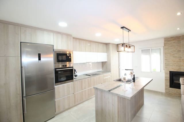 4 chambre Maison de Ville à vendre à Dolores avec piscine - 215 000 € (Ref: 7527415)