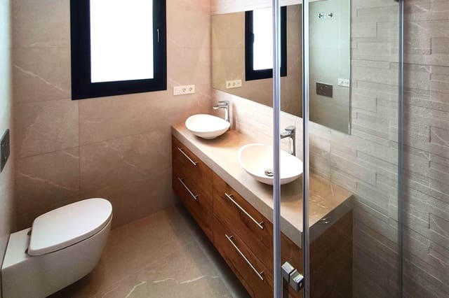 3 slaapkamer Villa te koop in Ciudad Quesada, Rojales met zwembad - € 804.900 (Ref: 7686037)