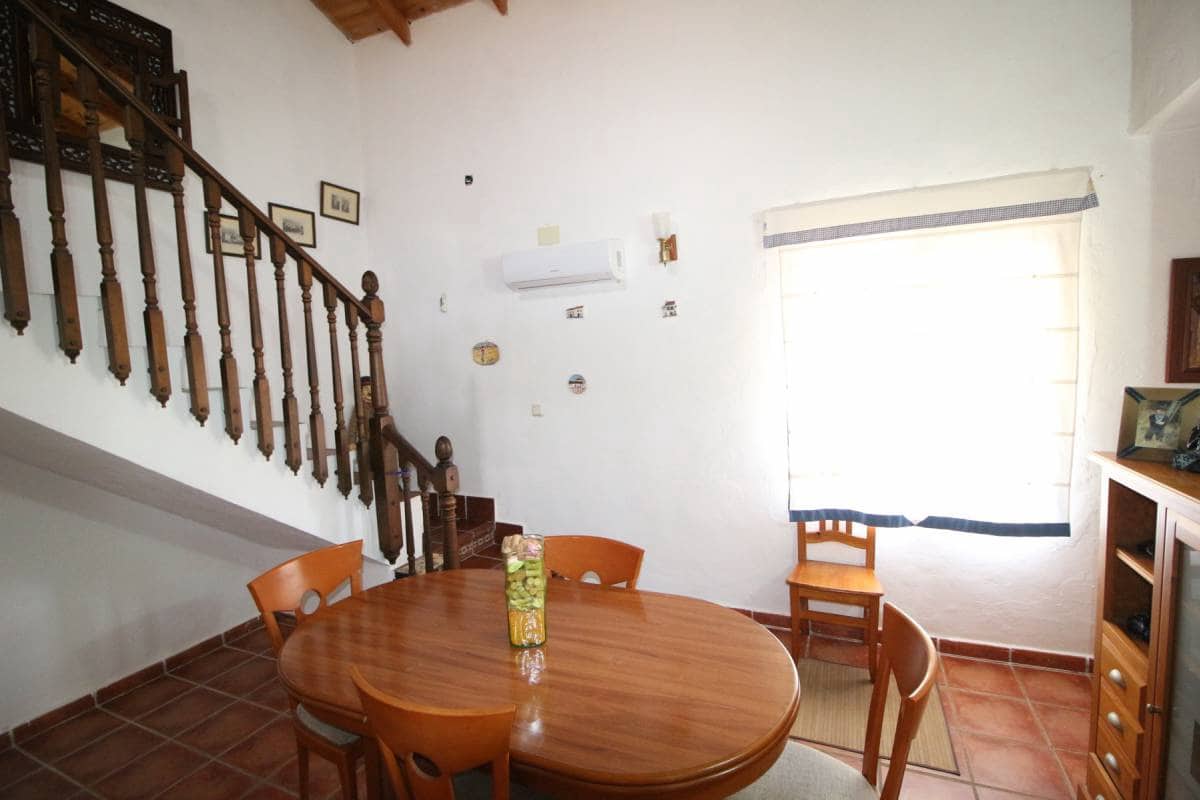 3 bedroom Villa for sale in Dolores with pool - € 215,000 (Ref: 7850672)