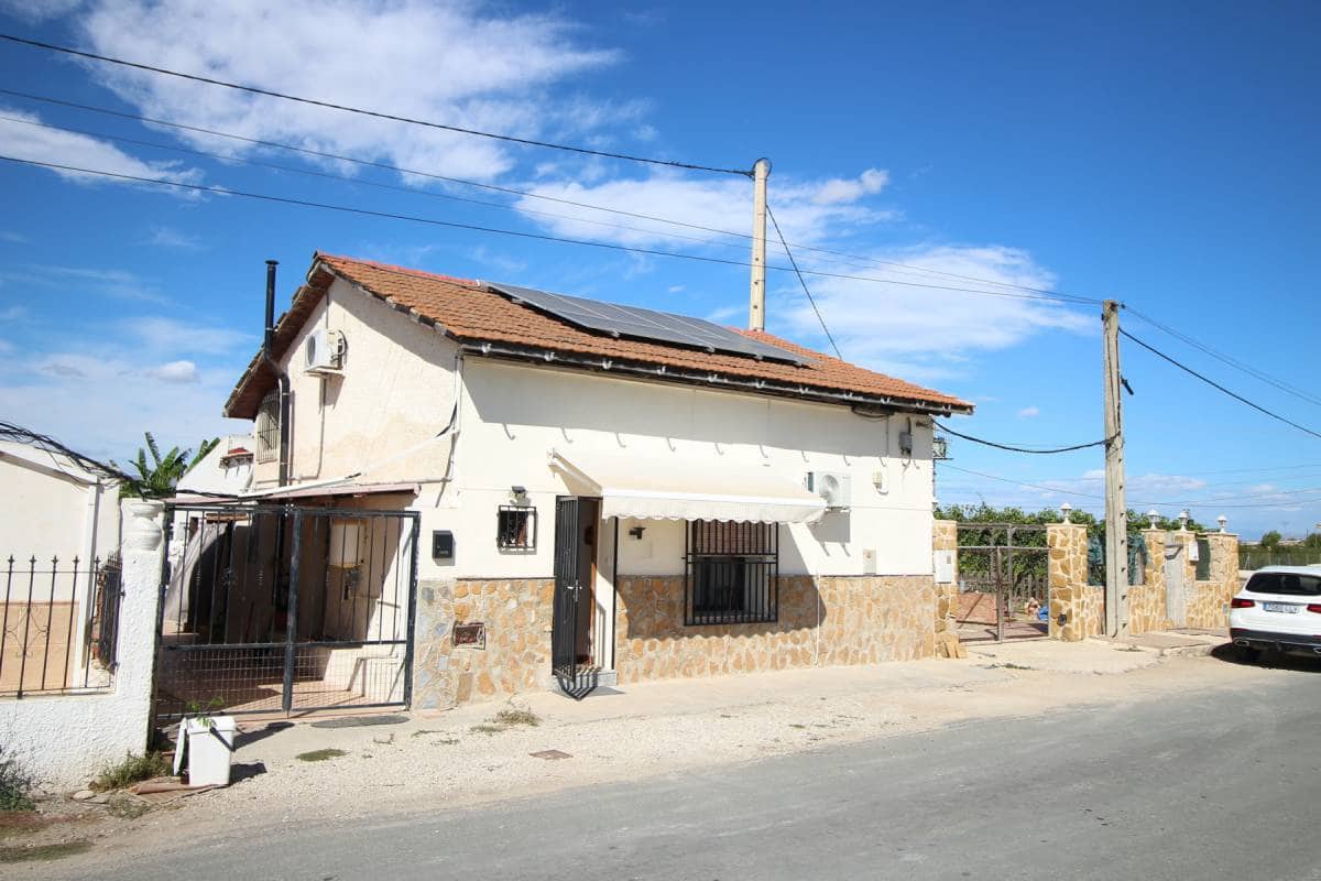 3 bedroom Villa for sale in Dolores with pool - € 215,000 (Ref: 7850672)