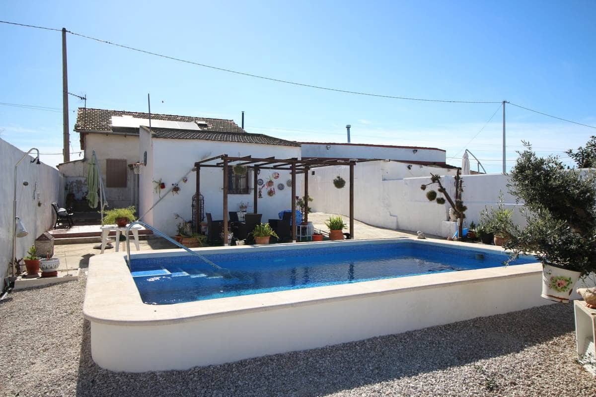 3 bedroom Villa for sale in Dolores with pool - € 215,000 (Ref: 7850672)