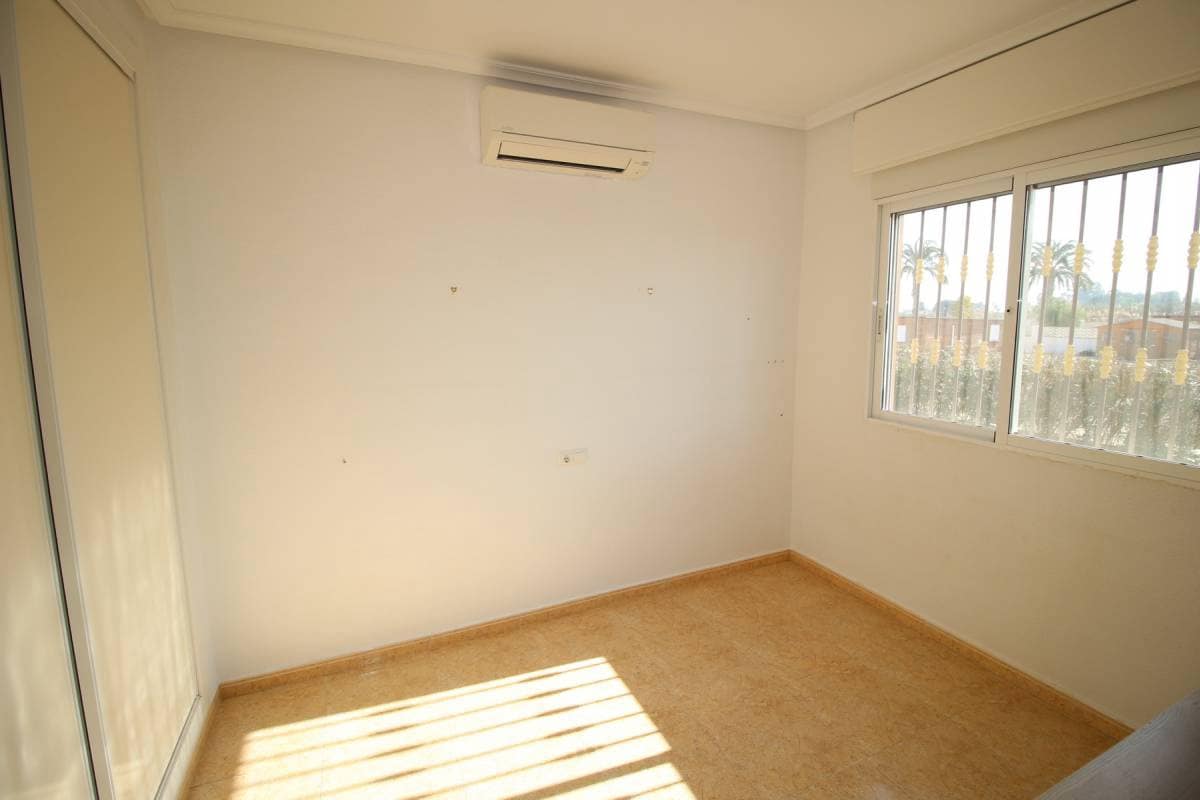 3 bedroom Villa for rent in Catral with pool - € 1,500 (Ref: 8072457)