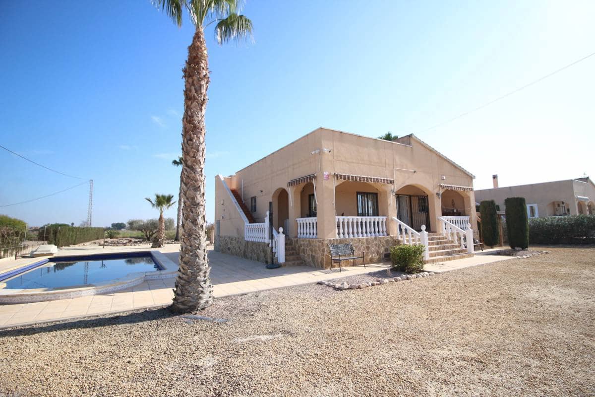 3 bedroom Villa for rent in Catral with pool - € 1,500 (Ref: 8072457)